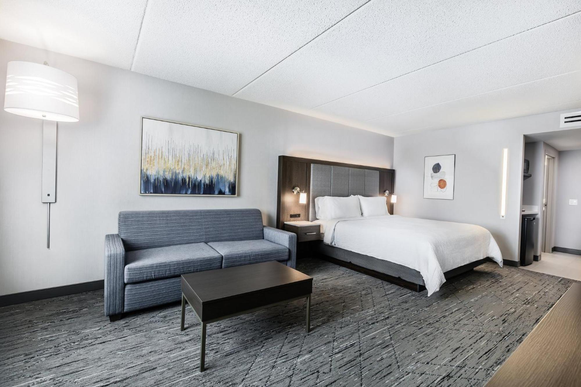 Holiday Inn Express & Suites - Toronto Airport South By Ihg Zewnętrze zdjęcie