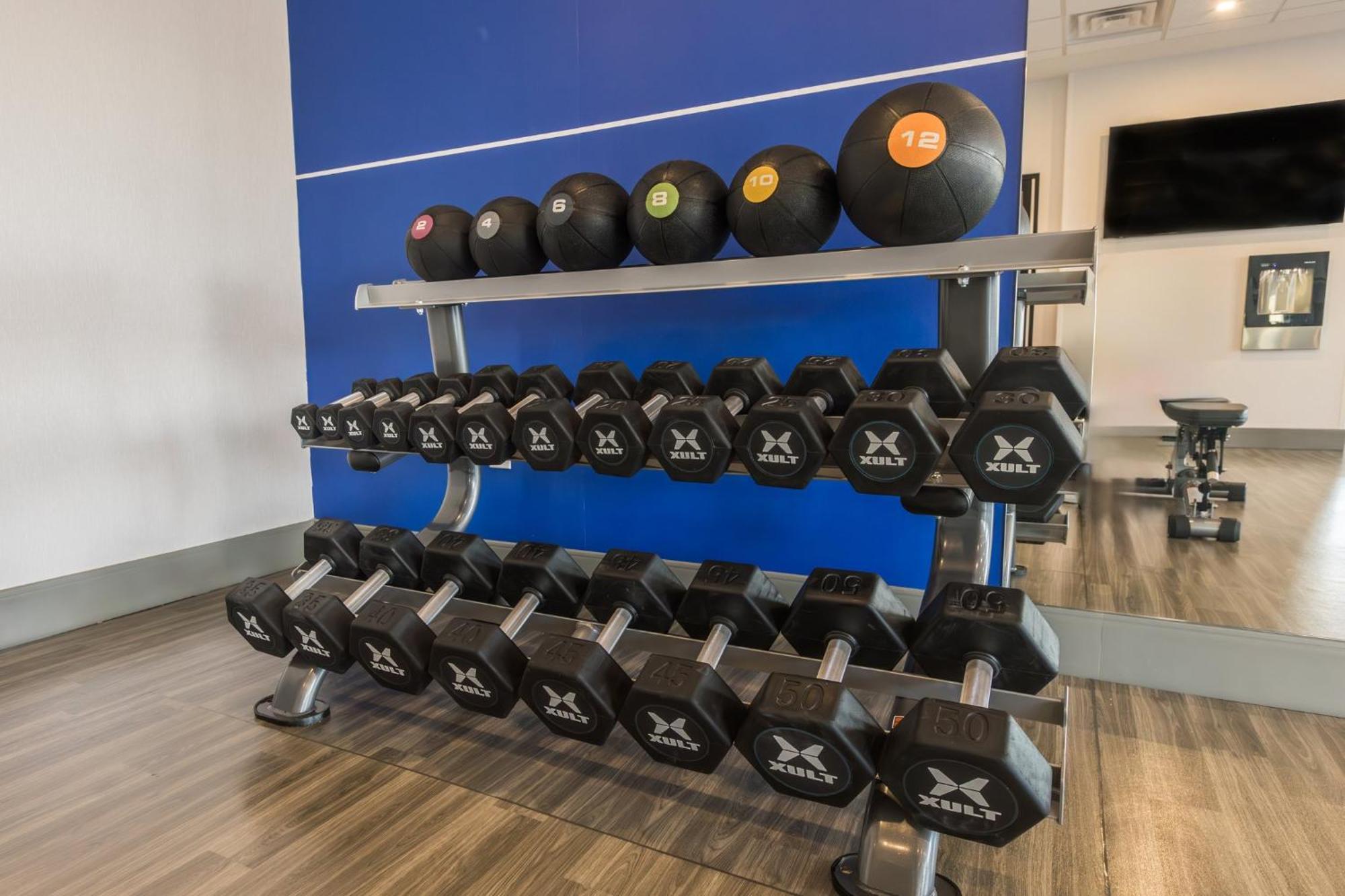 Holiday Inn Express & Suites - Toronto Airport South By Ihg Zewnętrze zdjęcie