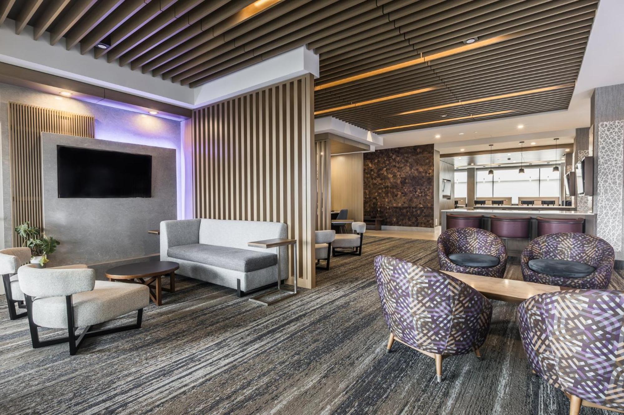 Holiday Inn Express & Suites - Toronto Airport South By Ihg Zewnętrze zdjęcie