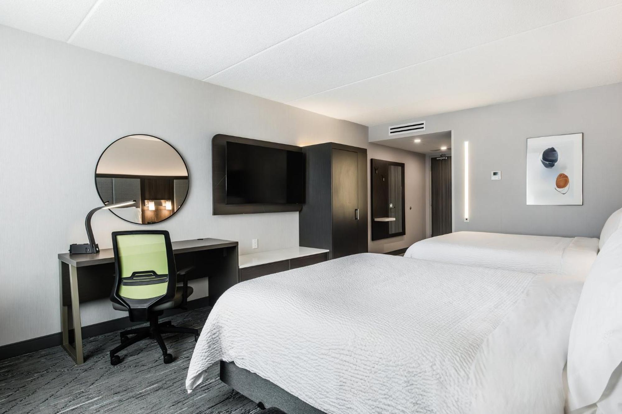 Holiday Inn Express & Suites - Toronto Airport South By Ihg Zewnętrze zdjęcie