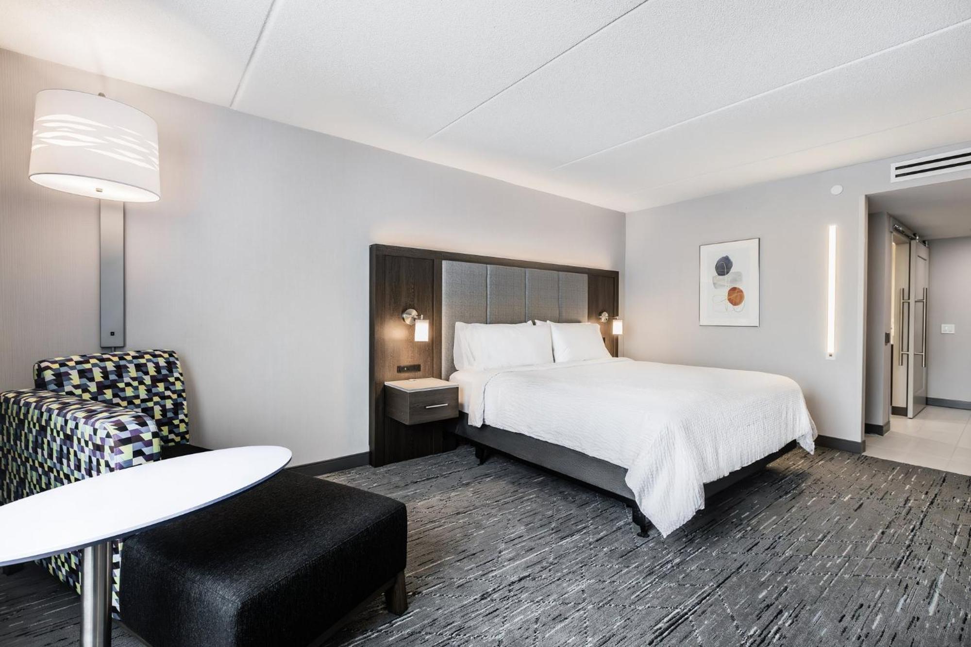 Holiday Inn Express & Suites - Toronto Airport South By Ihg Zewnętrze zdjęcie